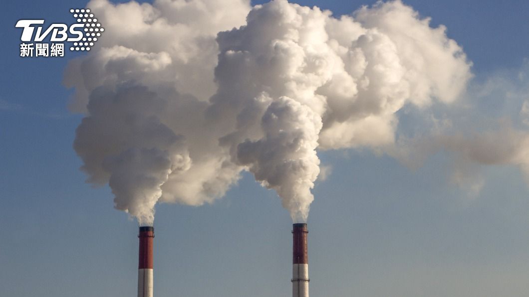 行政院會21日通過氣候變遷因應法。（示意圖／shutterstock 達志影像） 政院拍板通過「氣候變遷因應法」　2024年開徵碳費