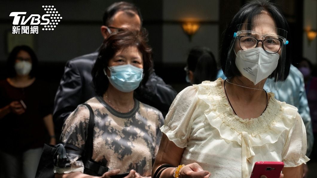 香港想與中國大陸恢復通關但疫情又未達到「清零」，可能被迫要進行全民強制檢測。（圖／達志影像美聯社）