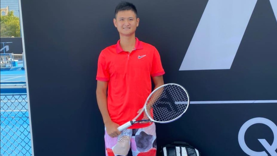 吳東霖奪下世界職業網球協會男單冠軍。（圖／翻攝自吳東霖臉書）
