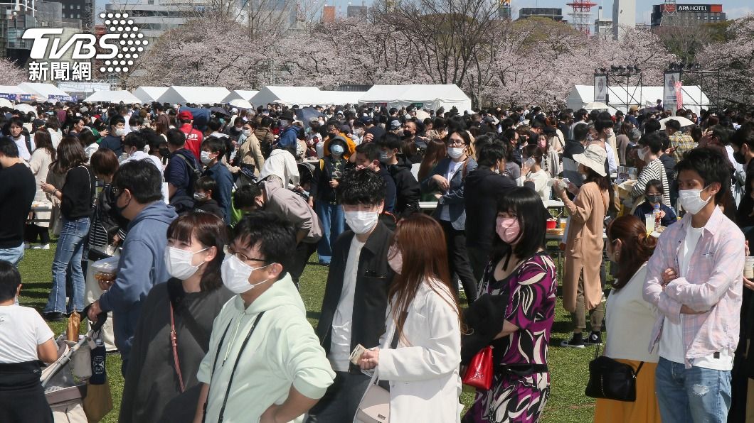 日醫師呼籲，若確診者出現「倦怠」的後遺症，必須小心注意。（圖／達志影像美聯社）