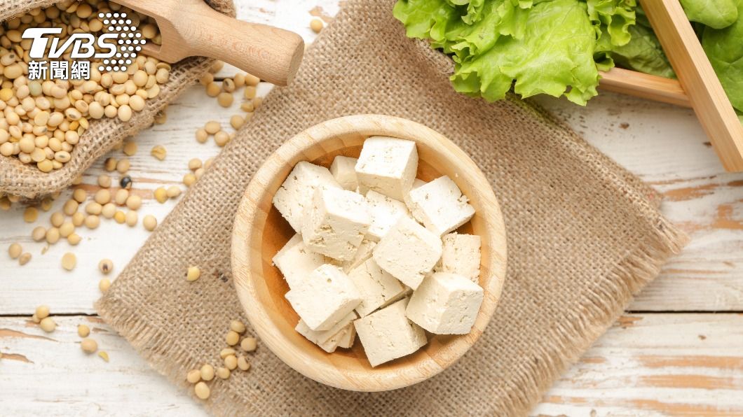 想補鈣的人以選擇傳統豆腐和豆干最優。（示意圖／shutterstock達志影像）