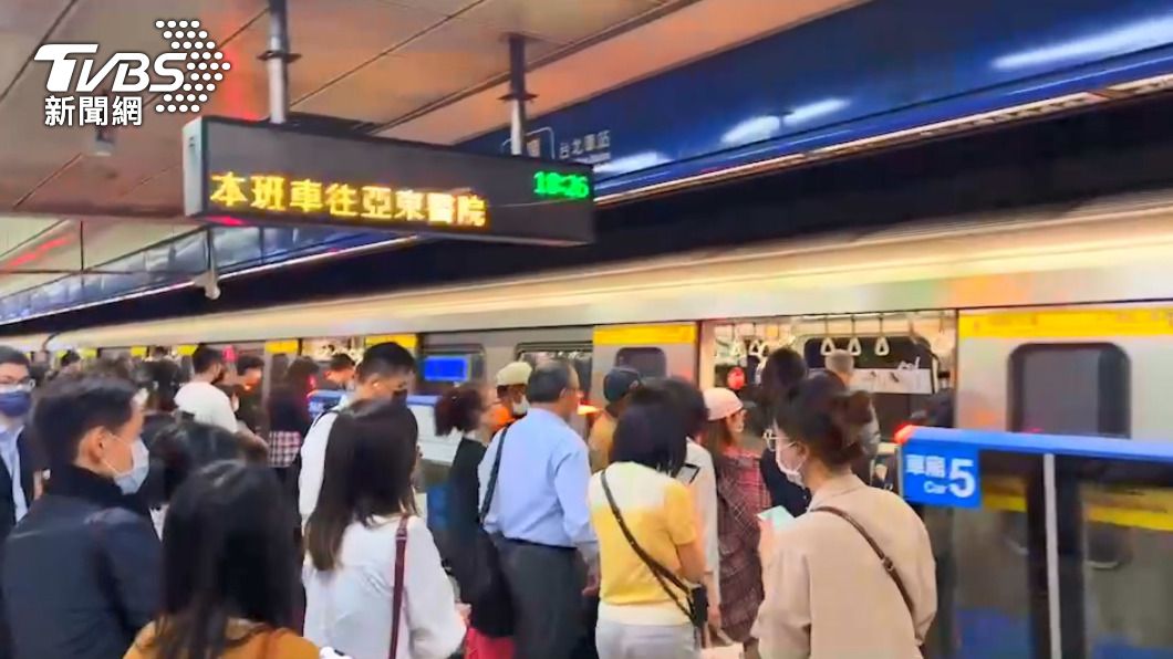 台北捷運局今天赴議會報告民生汐止線進度。（圖／TVBS）
