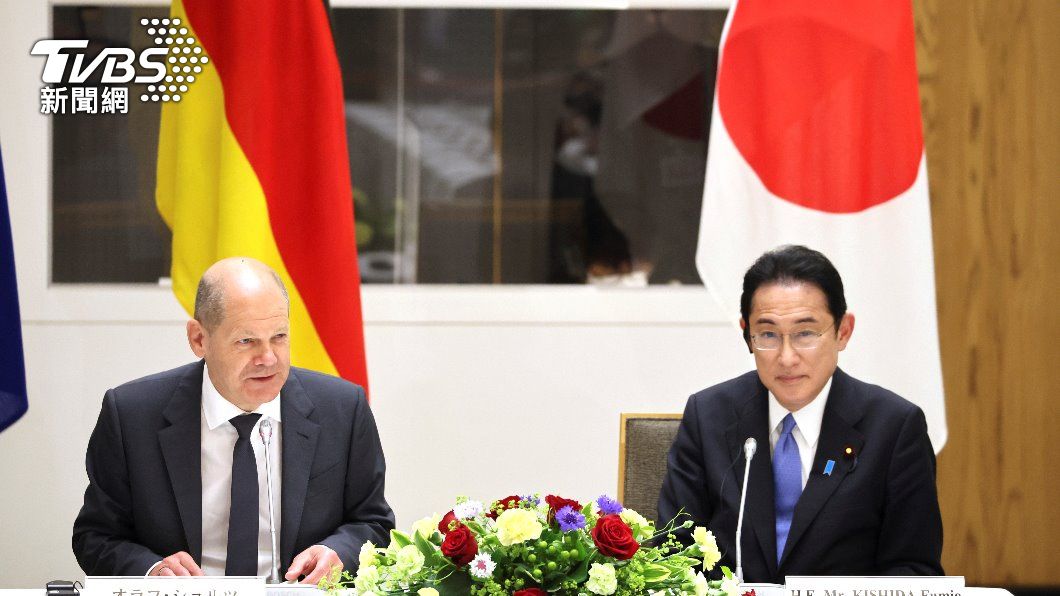 德國總理蕭茲與日本首相岸田文雄進行會晤。（照片來源：AP）