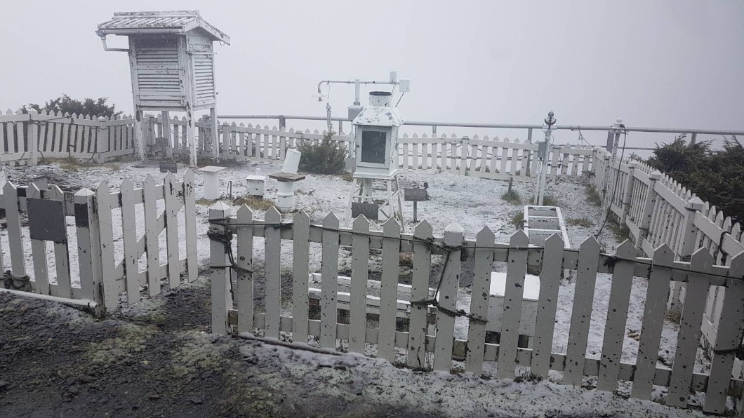 玉山氣象站降雪。（圖／氣象局提供）