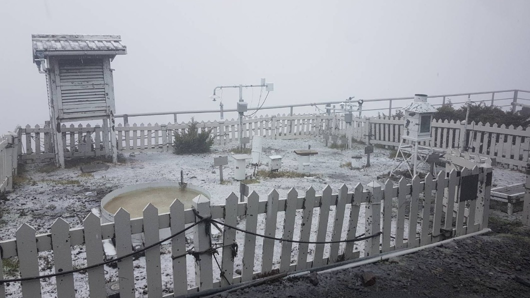 玉山氣象站降雪。（圖／氣象局提供）