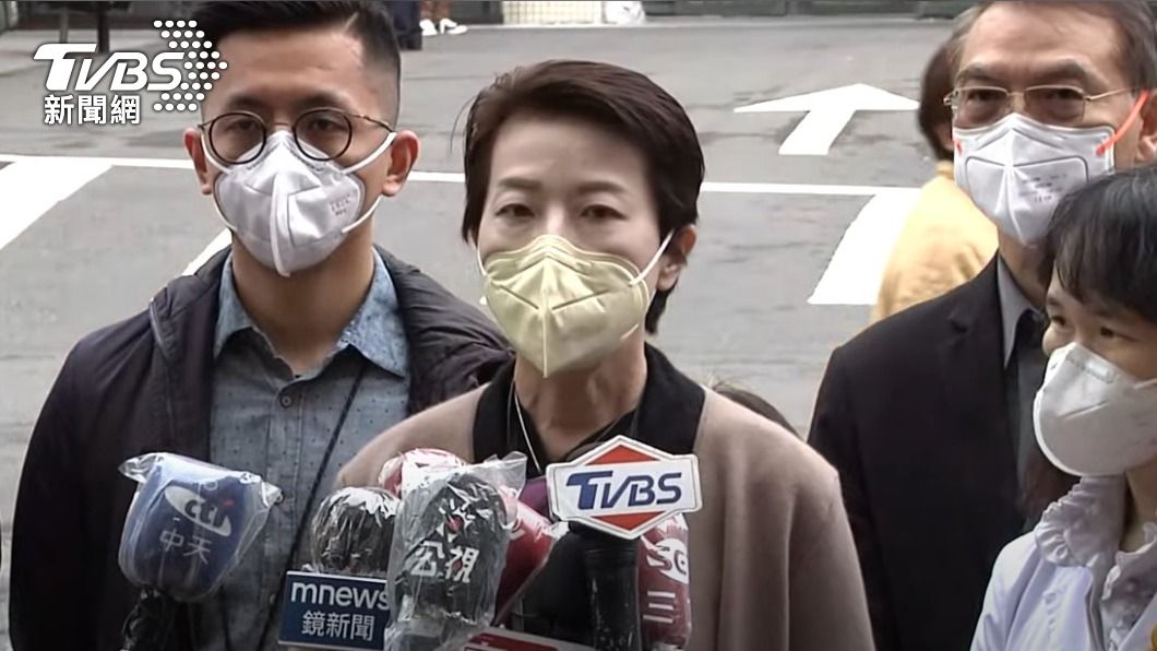 北市副市長黃珊珊今（3）日表示，台北市長柯文哲隨扈快篩陽性，因而取消視察行程。（圖／TVBS）