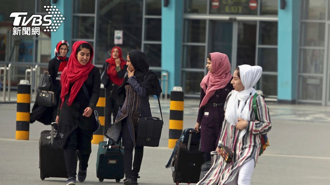 塔利班官員要求駕訓教練停止核發駕照給女性。（圖／達志影像美聯社）