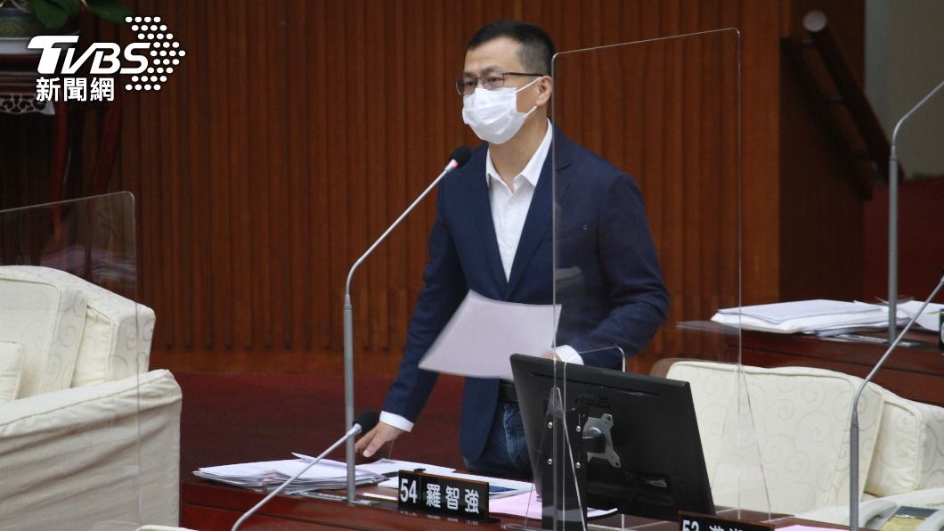 羅智強請辭台北市議員。（圖／TVBS）