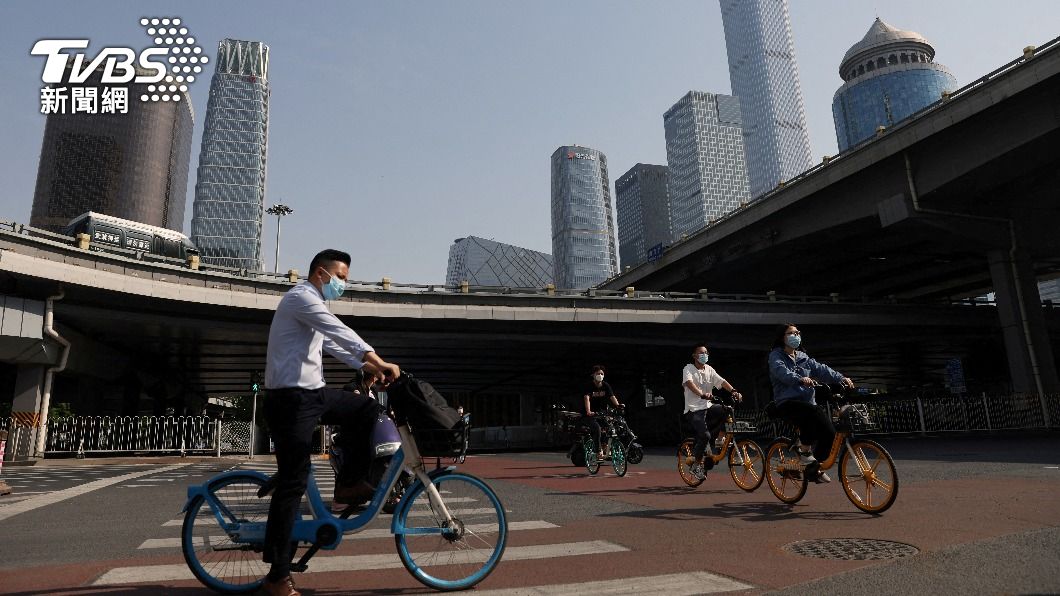 北京市民改騎自行車上班。（圖／達志影像路透社）