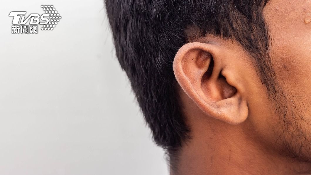 研究顯示，耳鳴與憂鬱症存在密切關聯。（示意圖／shutterstock 達志影像）
