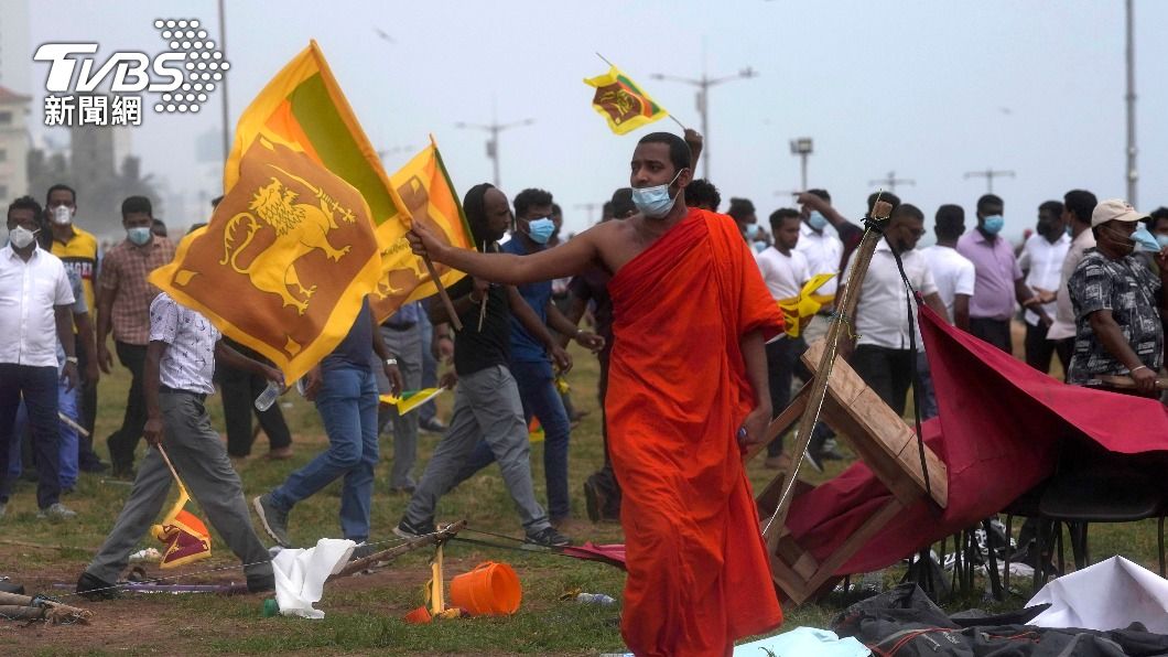 斯里蘭卡陷入獨立以來最嚴重的經濟危機，引發全國性的示威。（圖／達志影像美聯社）
