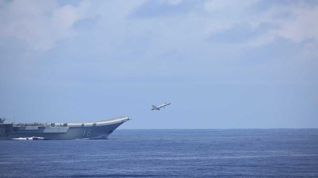 日本自衛隊拍到遼寧艦起飛艦載機。（圖／翻攝自日本防衛省統合幕僚監部）