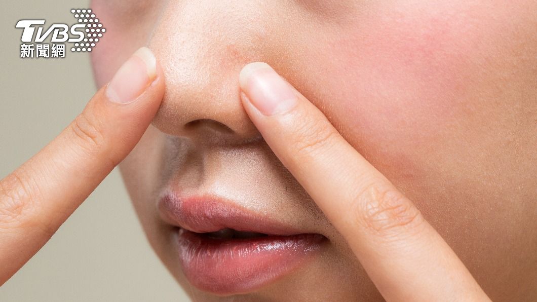 大陸權威組織表示，用鹽水清洗鼻腔可有效減少病毒感染風險。（示意圖／shutterstock達志影像）