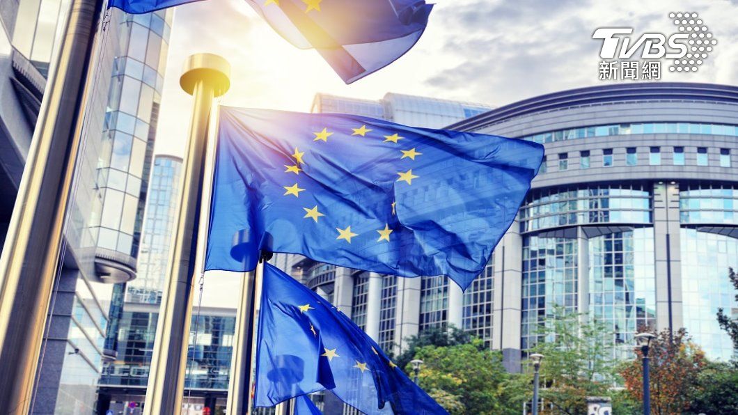 歐盟執行委員會主席范德賴恩提議向烏克蘭提供90億歐元援助。（示意圖／shutterstock 達志影像） 歐盟提議追加90億歐元　協助烏克蘭戰後重建