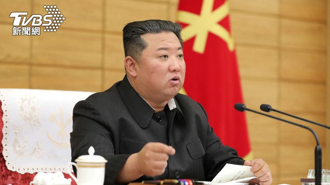 北韓領導人金正恩。（圖／達志影像路透社） 北韓增23萬人發燒　金正恩批官員應對危機不成熟