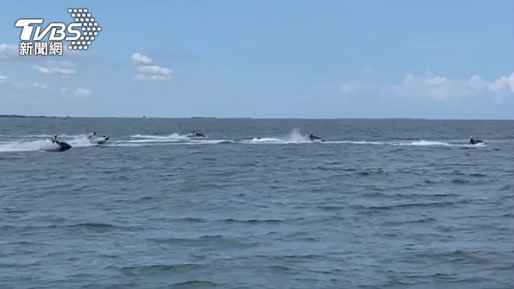 水上摩托車嘉義衝澎湖，一女落海失蹤。（圖／TVBS）