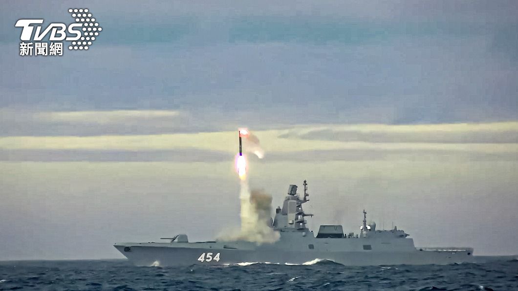 俄海軍28日於巴倫支海試射「鋯石」高超音速巡航導彈。（圖／達志影像美聯社） 俄試射「鋯石」極音速巡航導彈　普欽曾稱：是新一代武器