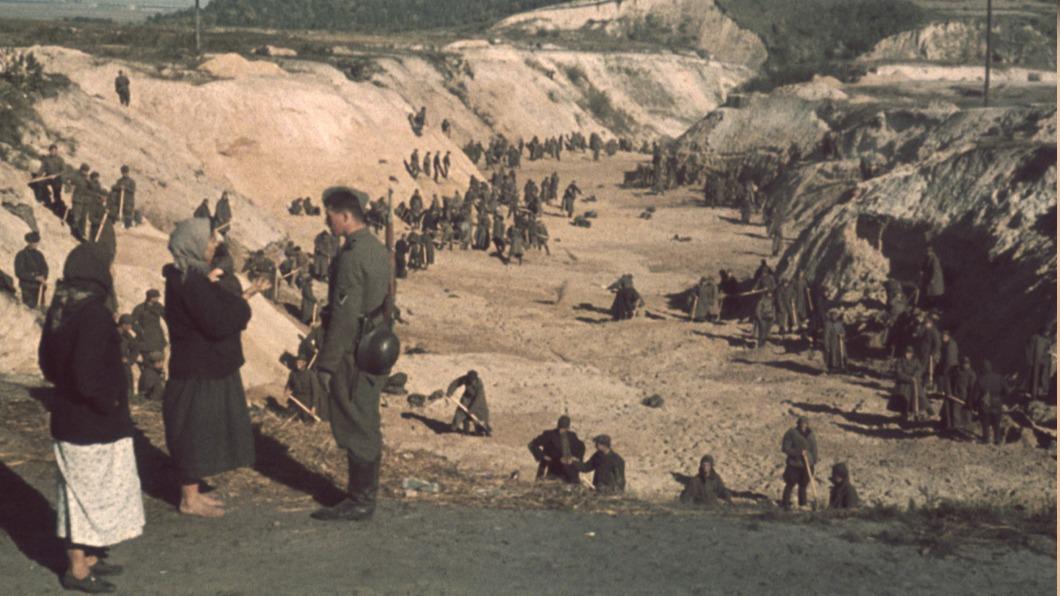 《戰火解密：娘子谷大屠殺》帶領觀眾重回1941年揭密近3萬4千烏克蘭人慘遭屠殺的慘劇。（圖／台北電影節提供）
