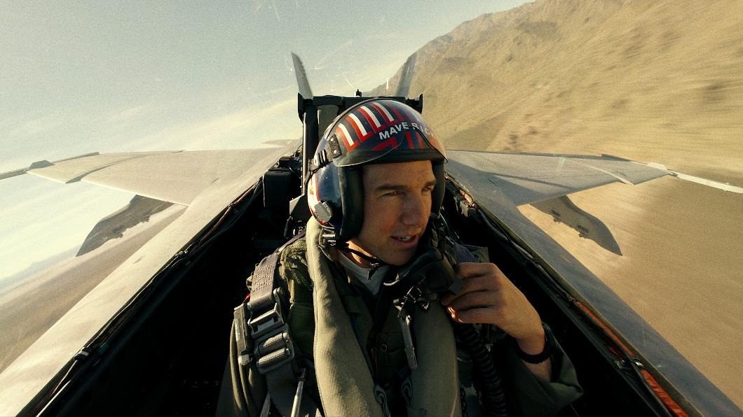湯姆克魯斯在片中駕駛「F/A-18黃蜂式戰鬥攻擊機」。（圖／UIP提供）