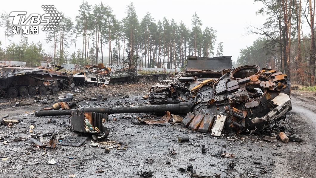 俄軍空襲烏克蘭首都基輔郊區，擊毀數輛戰車。（示意圖／shutterstock達志影像）