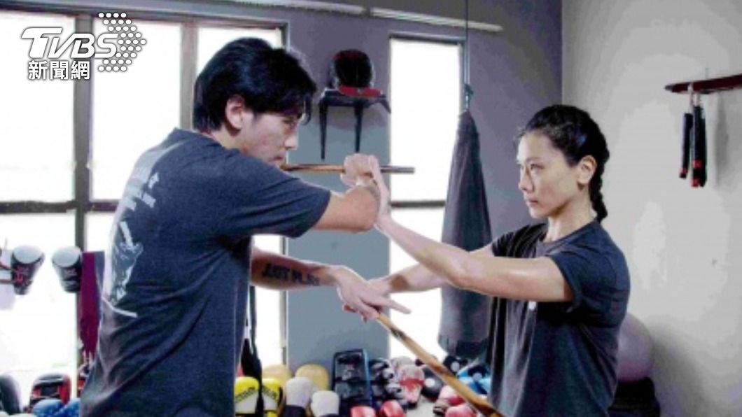 馬來西亞導演陳翠梅為演好新片中武打戲特別拜師學武術。（圖／中央社）