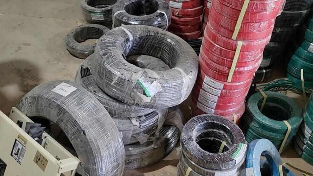 花蓮縣警局被偷走價值5萬多元的電線。（圖／警方提供）