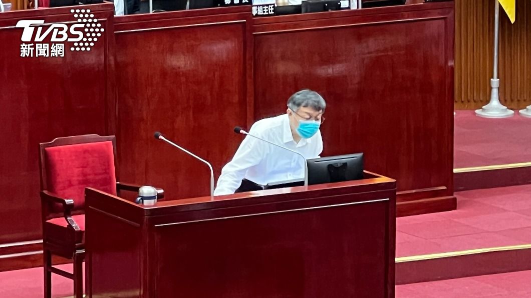 台北市長柯文哲今（13）日赴北市議會備詢。（圖／TVBS）