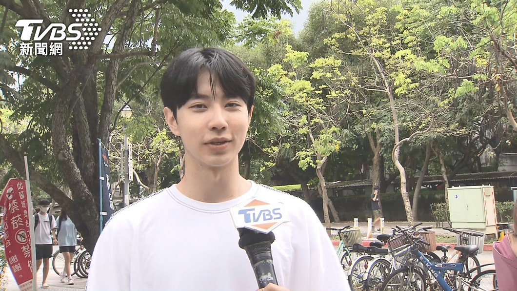高顏值學霸!台大醫學系「黃研綸」徵家教學生 網喊:想補習│TVBS新聞網