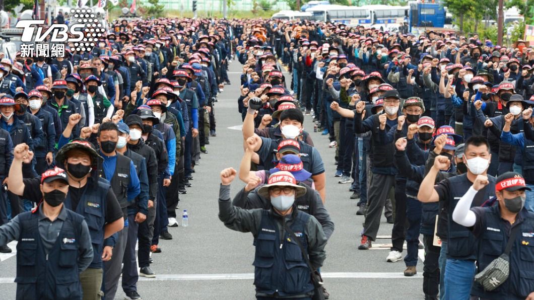 南韓貨運司機工會罷工行動已持續超過1週。（圖／達志影像美聯社）