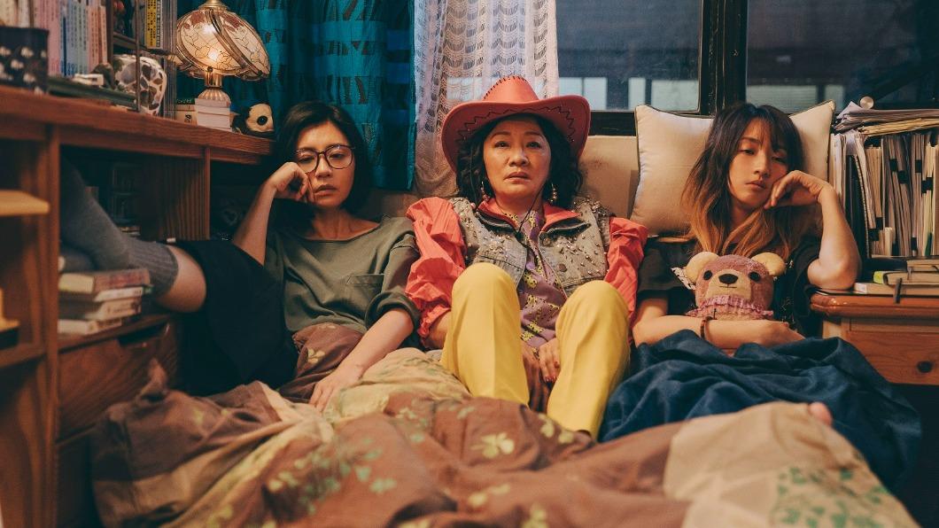 台北電影節神秘場第二彈推出劇集《媽，別鬧了！》，由三大女星比莉、賈靜雯、柯佳嬿脫軌搞笑演出。（圖／台北電影節提供）