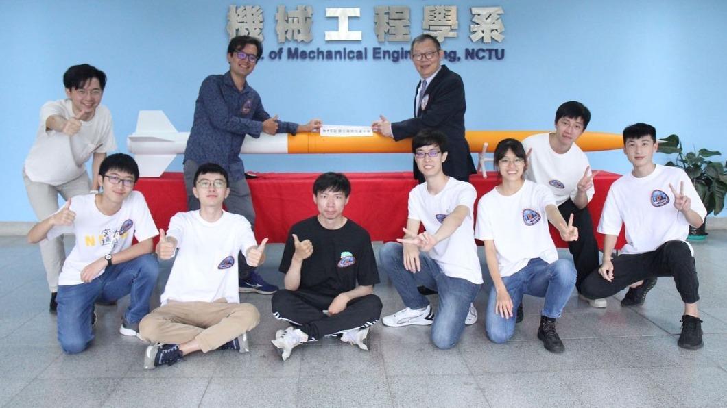 陽明交大機械工程系學生，組成火箭團隊「Formosan Fox」。（圖／陽明交大提供）