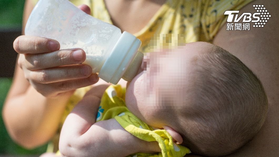餵食孩子喝奶也是有撇步的！（示意圖，與本文無關／shutterstock 達志影像）