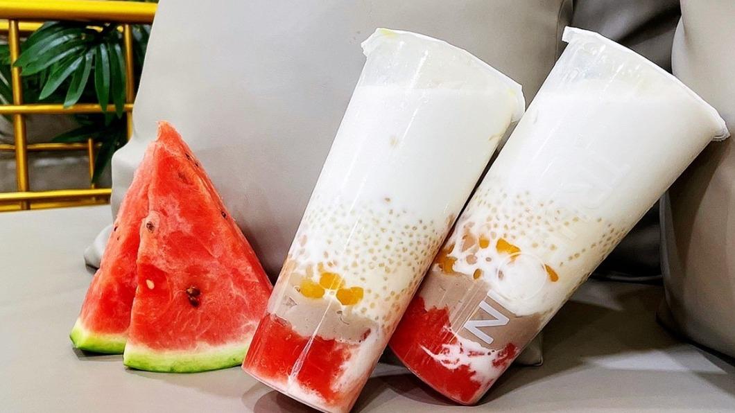連鎖飲料店推出「夏日限定」芋頭系新飲品。（圖／翻攝自初韻TrueWin）