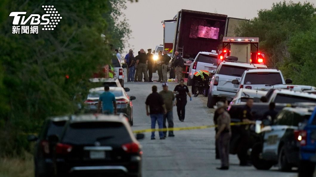 美國至少有46名移民陳屍在貨櫃卡車內。（圖／達志影像美聯社）
