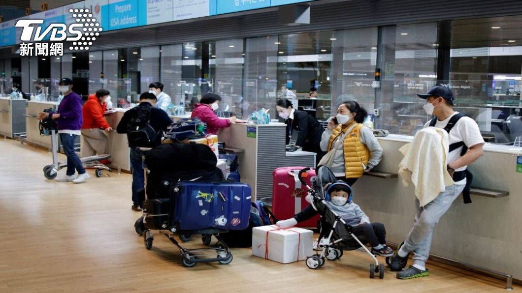 南韓將再放寬觀光簽規定，也同時鬆綁入境申辦手續。（圖/路透社）