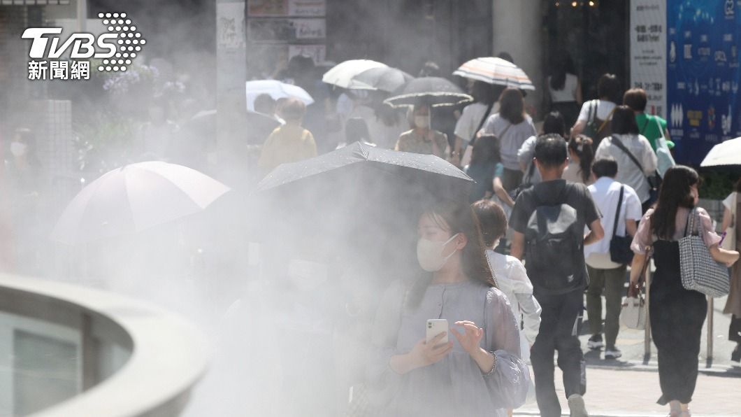 日本東京6月接連出現逾攝氏35度酷熱天氣。（圖／達志影像美聯社） 東京疑中暑送醫、死亡人數　雙創10年來6月新高