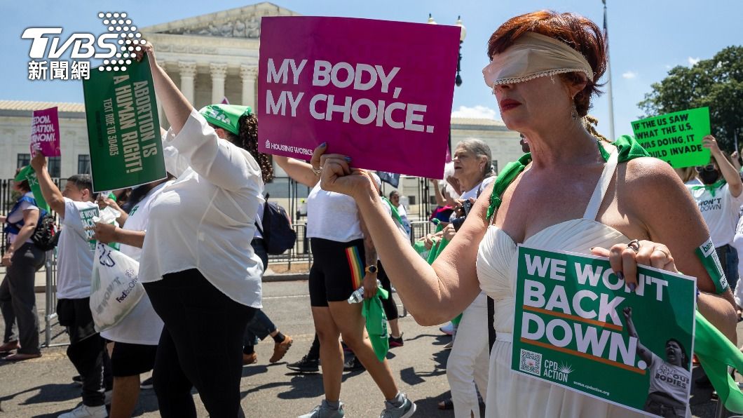 美國最高法院推翻憲法對墮胎權的保障。（圖／達志影像美聯社）
