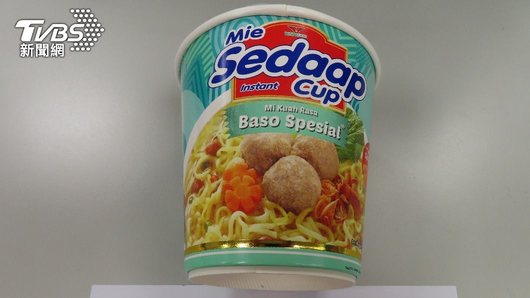 印尼的MIE SEDAAP杯麵驗出農藥。（圖／翻攝食藥署官網） 泡麵出包！印菲日7款進口貨驗出農藥　逾4公噸銷毀退運