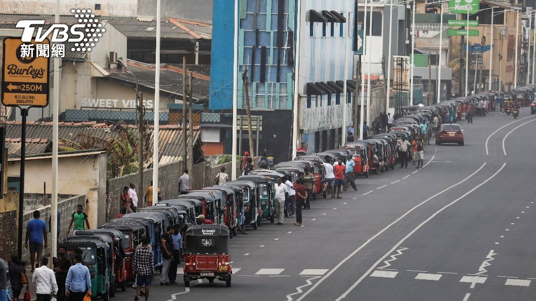 斯里蘭卡因燃料短缺，國家陷入動亂。（圖／達志影像美聯社）