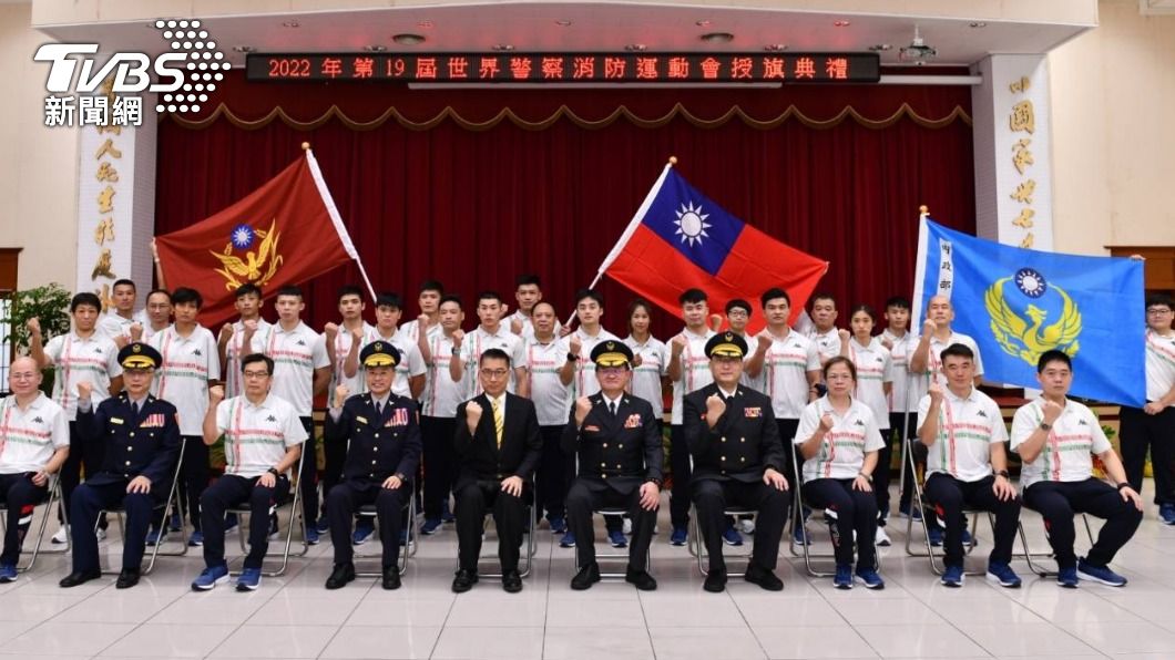 29名警消代表台灣赴荷蘭參加世界警消運動會。　（圖／警政署提供）