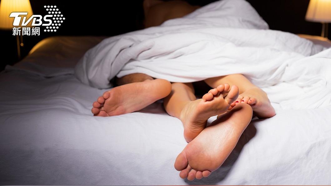 國外研究發現，睡前「來一發」能讓人更快入睡。（示意圖，與當事無關／shutterstock 達志影像）