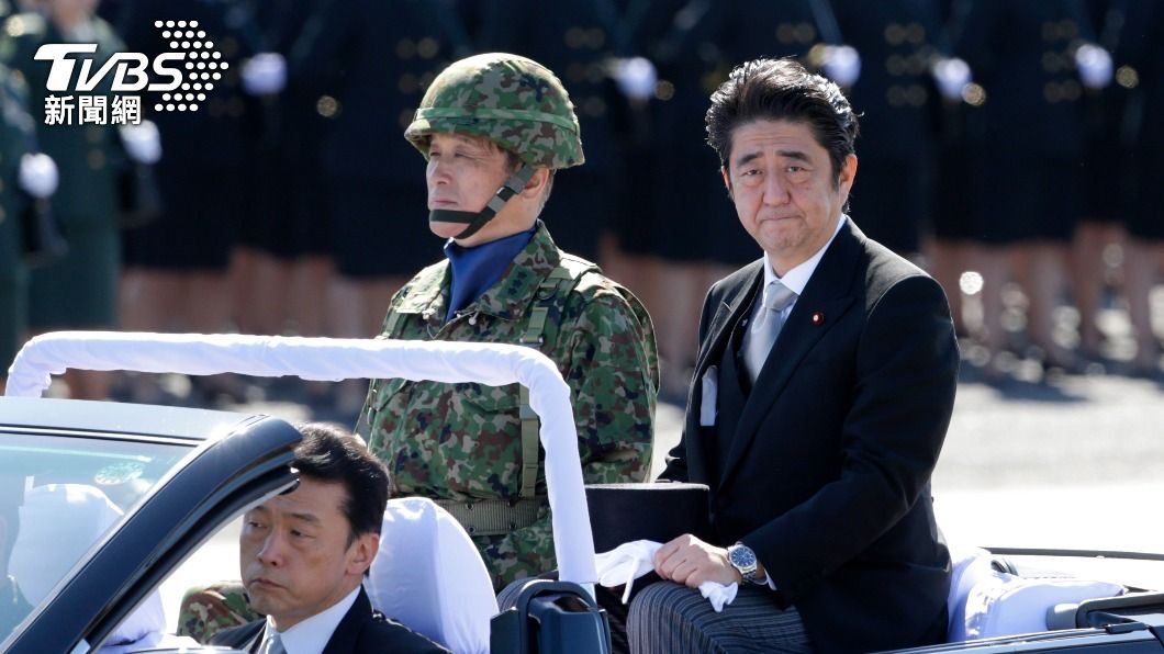 安倍生前致力推動憲法修正，讓日本在有必要時刻出兵。（圖／達志影像美聯社）