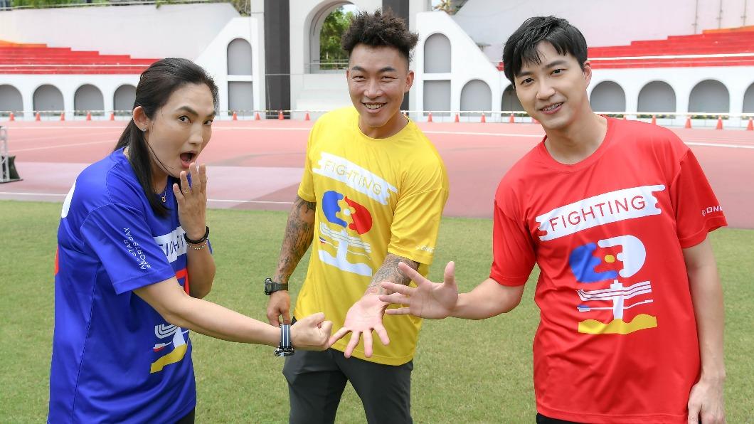 錢薇娟（左起）、郭泓志與江宏傑成為《全明星4》的領隊新組合。（圖／三立提供）
