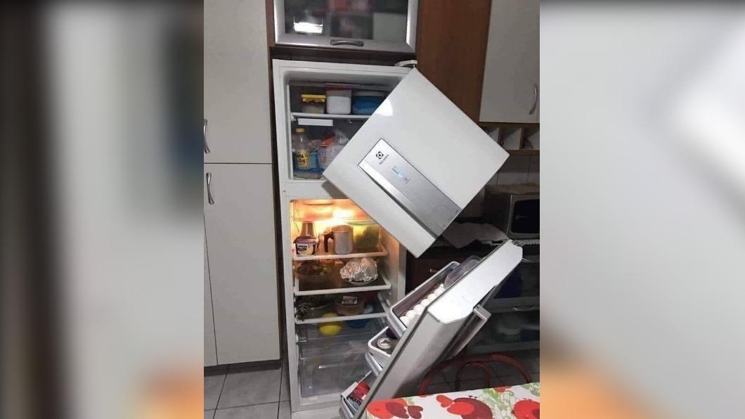 有網友曬出家中冰箱。（圖／翻攝自爆笑公社2臉書）