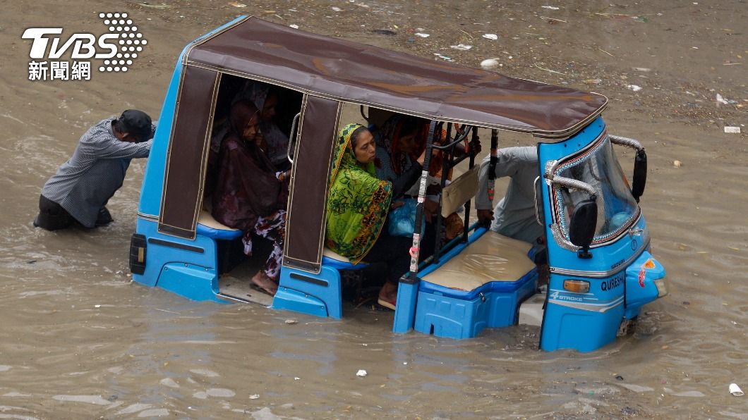 降雨超過5週，巴基斯坦多處淹水。（圖／達志影像美聯社）