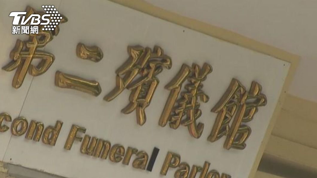 男性浮屍因身分難辨認，存放在殯儀館內2個月。（圖／TVBS）