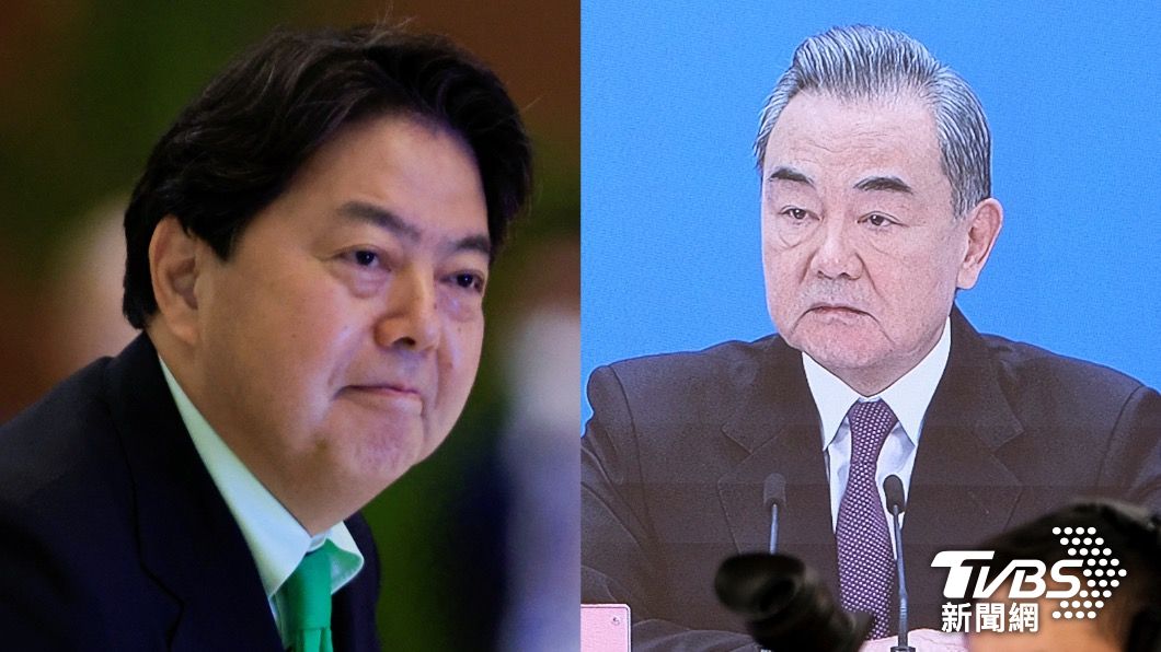 日本外務大臣林芳正（左）與中國外長王毅（右）。（圖／達志影像路透社）