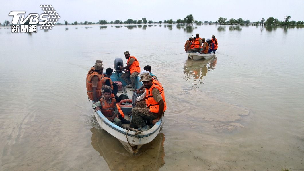 巴基斯坦30年來最大降雨釀洪災，至少549人喪生。（圖／達志影像美聯社）