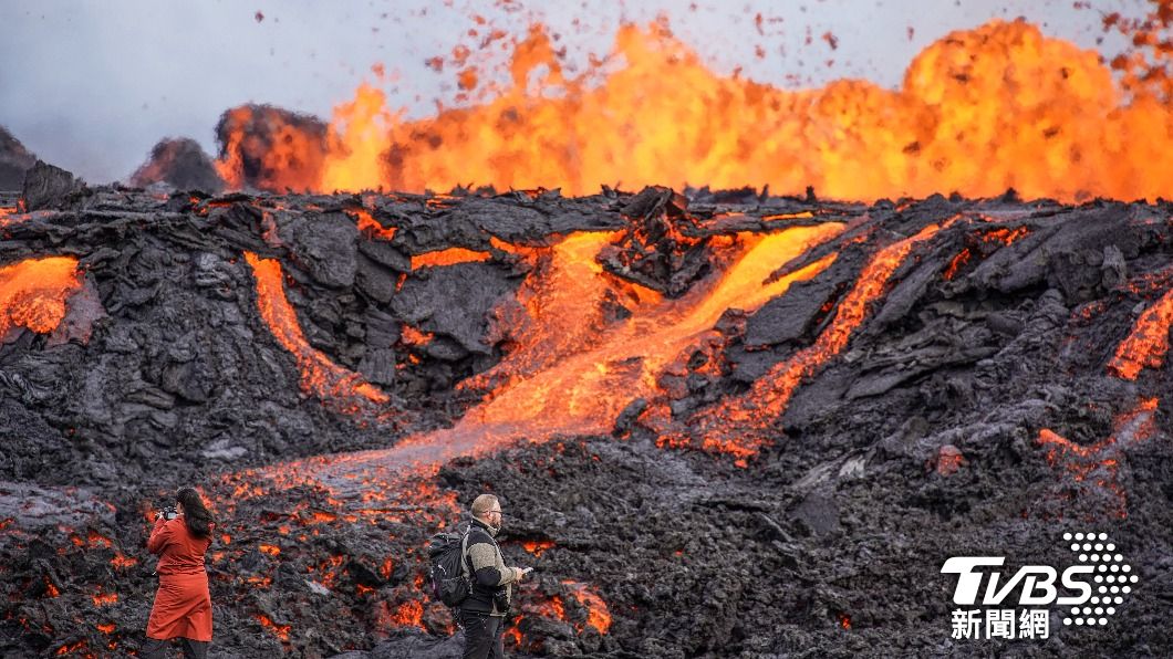 冰島火山再次爆發。（圖／達志影像路透社）