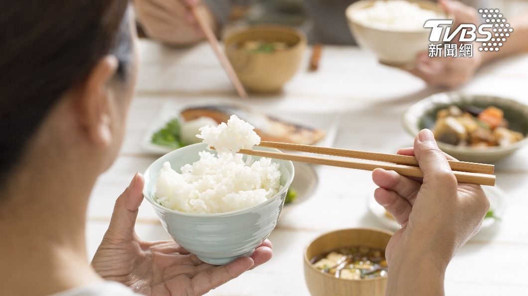 台灣主食經常吃米飯與麵食。（示意圖／shutterstock達志影像）